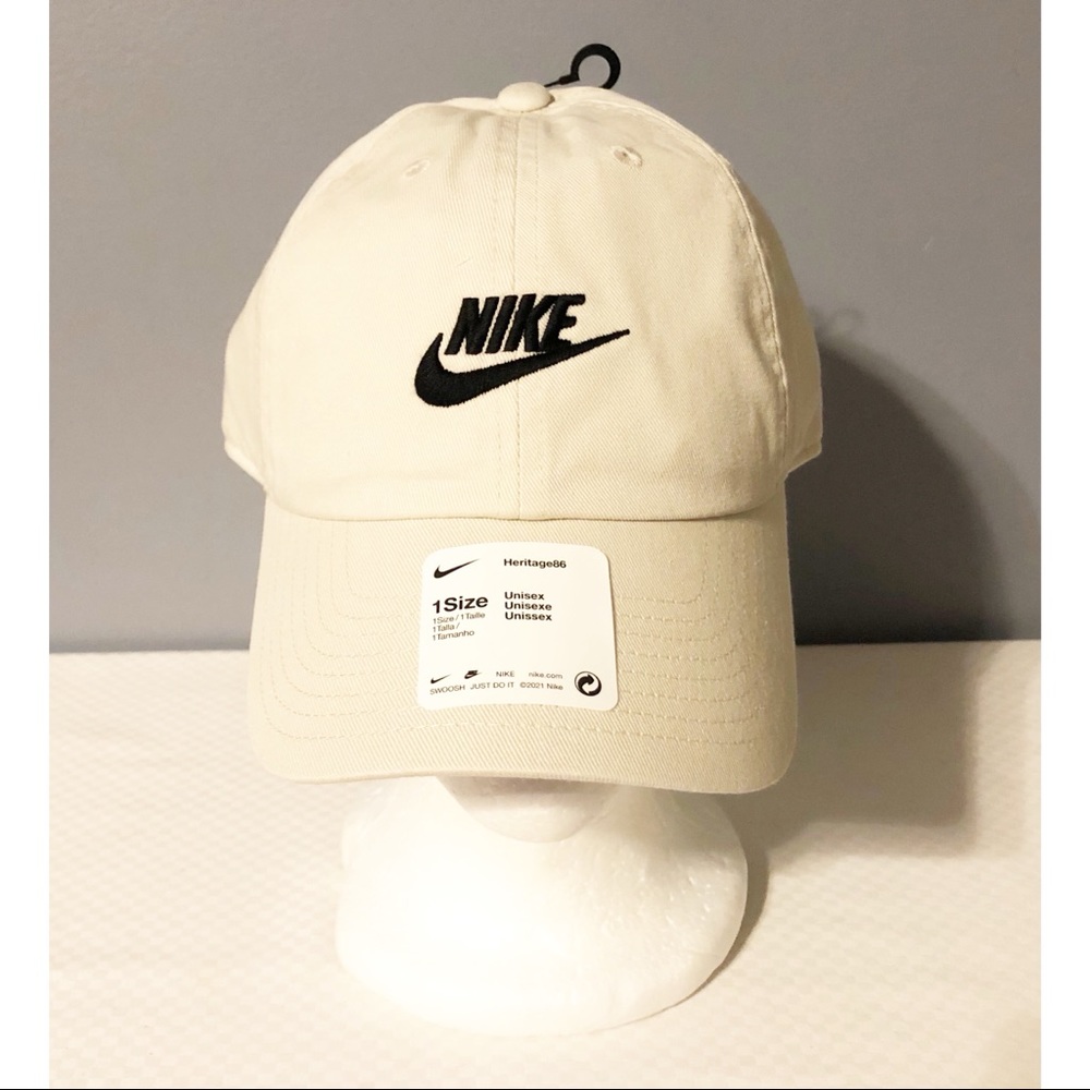 Nike Adult Unisex Adjustable Hat, 
Color - Light Bone,
One Size Fits Mos…